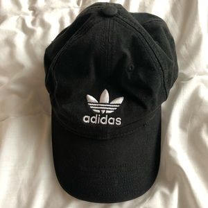 Black adidas Original superstar hat